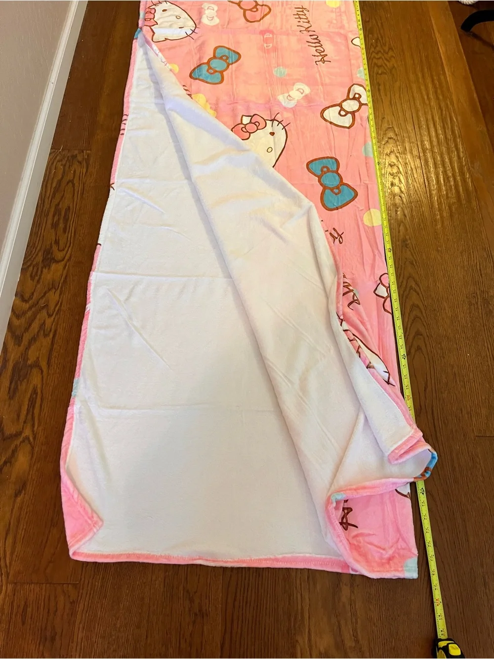 Hello‎ Kitty Pink Plush Blanket with Colorful Bows